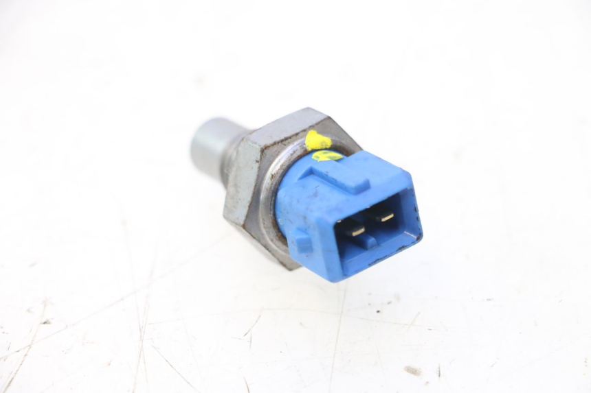 photo de MOTOR-TEMPERATURSENSOR PIAGGIO LIBERTY IGET S 125 (2016 - 2020) - Alternative Perspektive