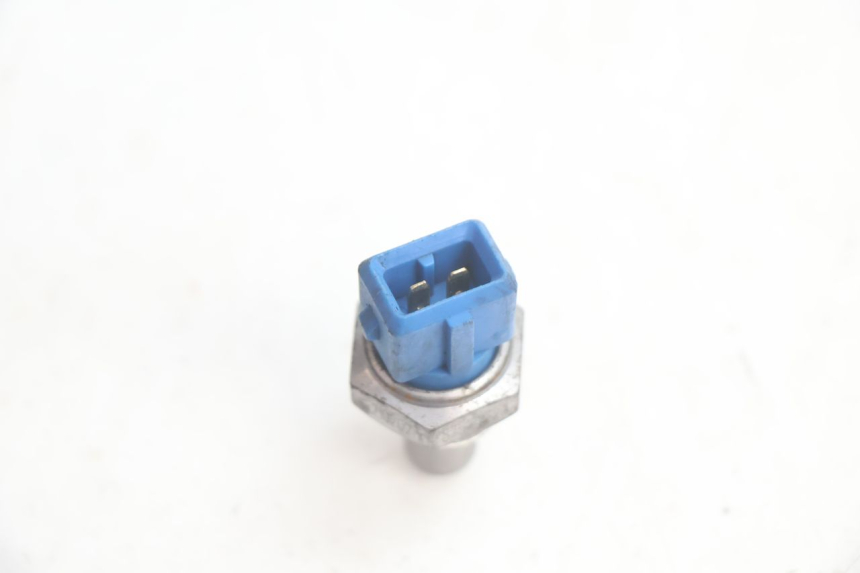 photo de MOTOR-TEMPERATURSENSOR PIAGGIO ZIP IGET 4T 50 (2021 - 2023) - Zoom auf Gebrauchszustand