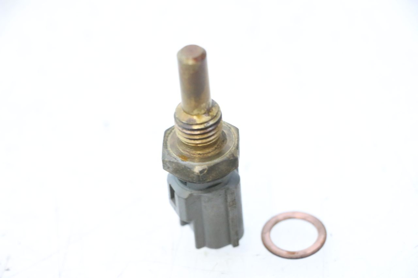 photo de WASSERTEMPERATURSENSOR SUZUKI BURGMAN 125 (2007 - 2014) - Detailansicht des Bauteils