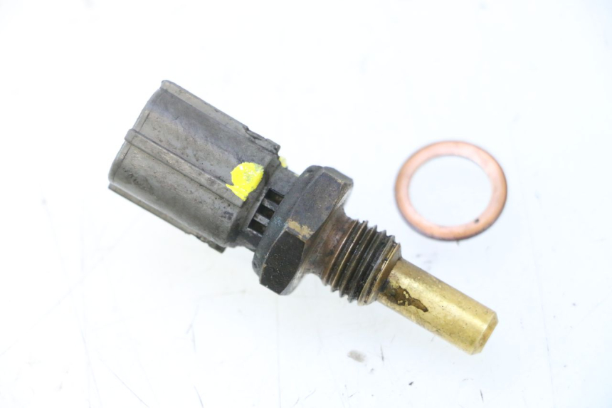 photo de WASSERTEMPERATURSENSOR SUZUKI BURGMAN 125 (2007 - 2014) - Detailansicht des Bauteils