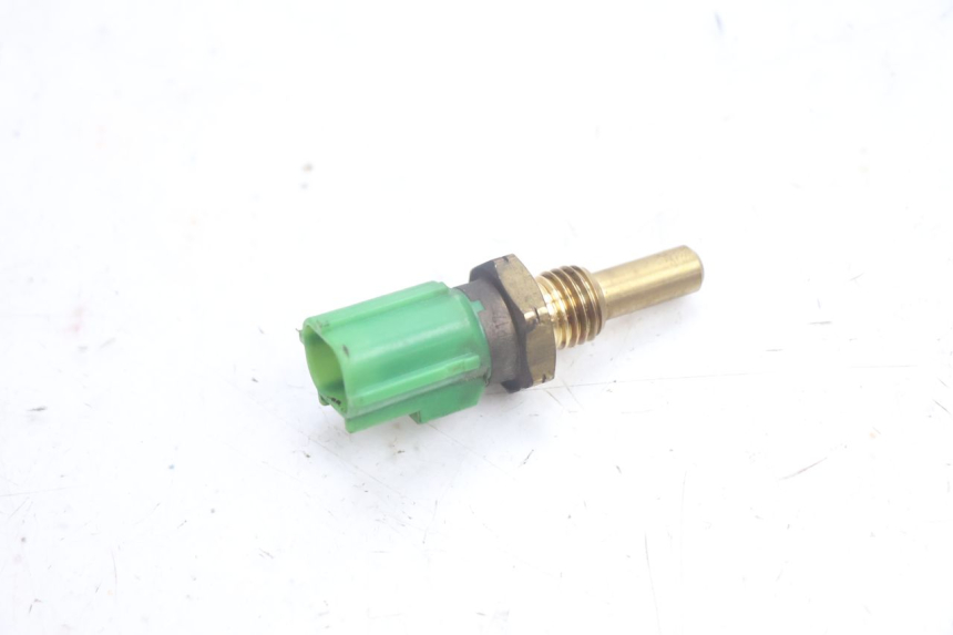 photo de WASSERTEMPERATUR SENSOR SUZUKI BURGMAN EXECUTIVE ABS 650 (2006 - 2012) - Detailansicht des Bauteils