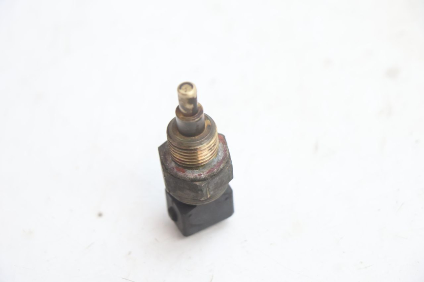 photo de WASSERTEMPERATUR SENSOR HM HONDA CRM DERAPAGE RR 50 (2006 - 2017) - Zoom auf Gebrauchszustand
