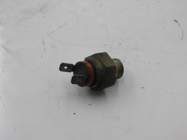 photo de WASSERTEMPERATUR SENSOR DERBI GP MAX 250 (2006 - 2008) - Hauptansicht