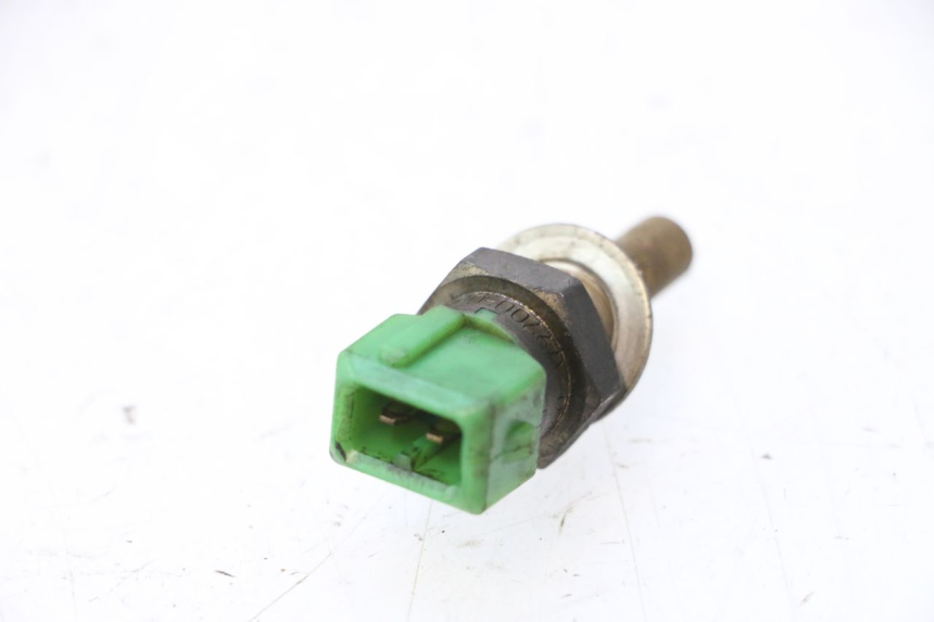 photo de WASSERTEMPERATURSENSOR HONDA FES PANTHEON 2T 125 (1998 - 2002) - Zoom auf Gebrauchszustand