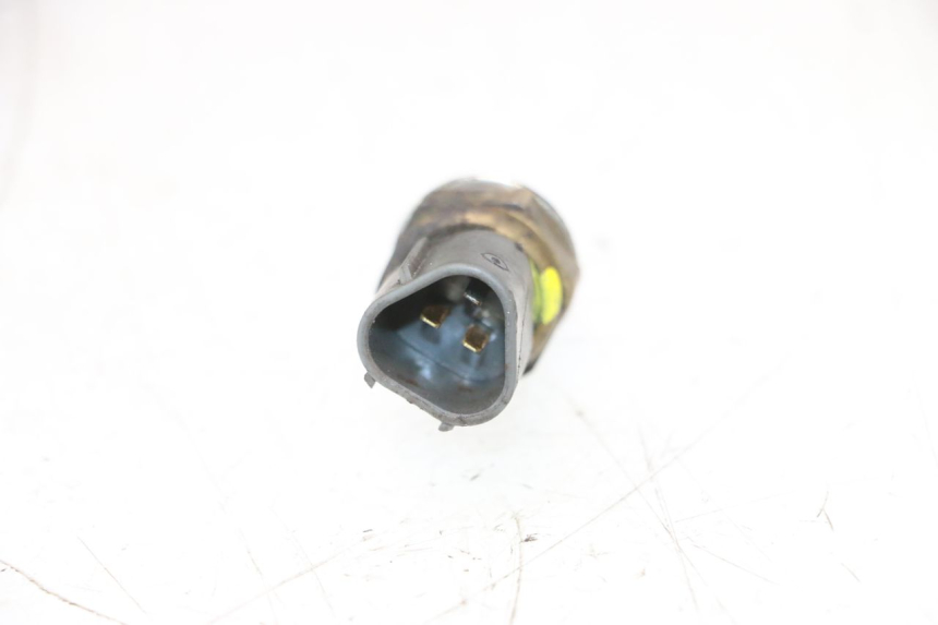 photo de WASSERTEMPERATUR SENSOR HONDA FES PANTHEON 125 (2003 - 2007) - Zoom auf Gebrauchszustand