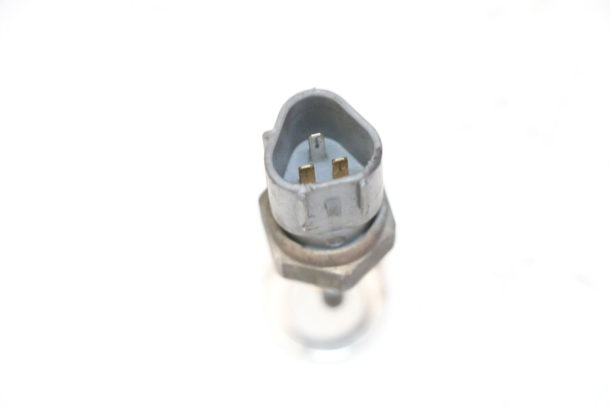 photo de WASSERTEMPERATURSENSOR HONDA FES S-WING SWING ABS 125 (2007 - 2015) - Zoom auf Gebrauchszustand