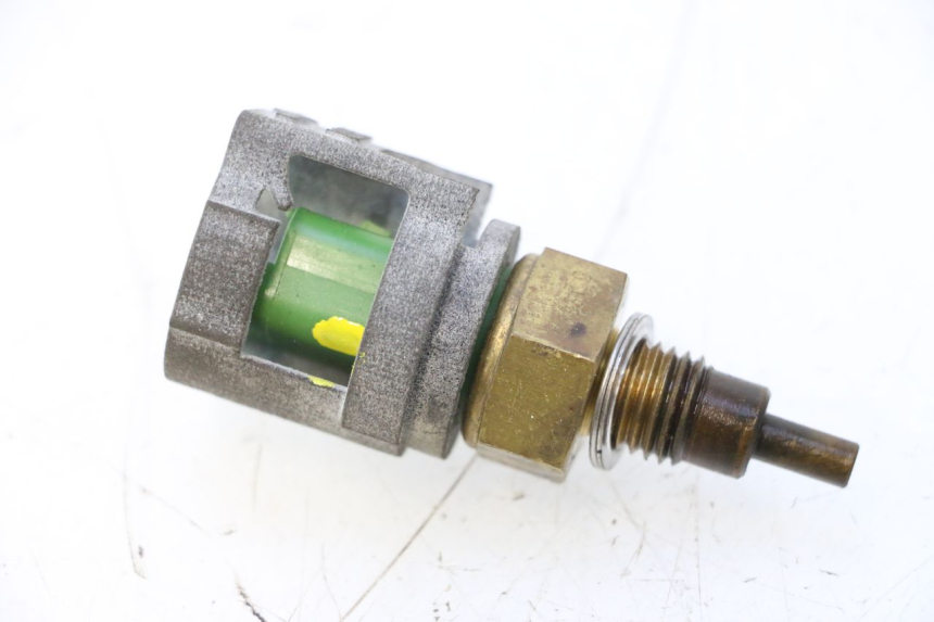photo de WASSERTEMPERATUR SENSOR PIAGGIO MP3 HPE 530 (2022 - 2026) - Detailansicht des Bauteils
