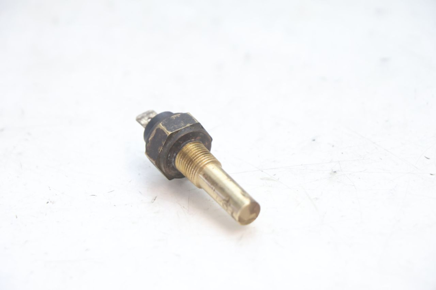 photo de WASSERTEMPERATUR SENSOR MBK NITRO 50 (2004 - 2008) - Zoom auf Gebrauchszustand