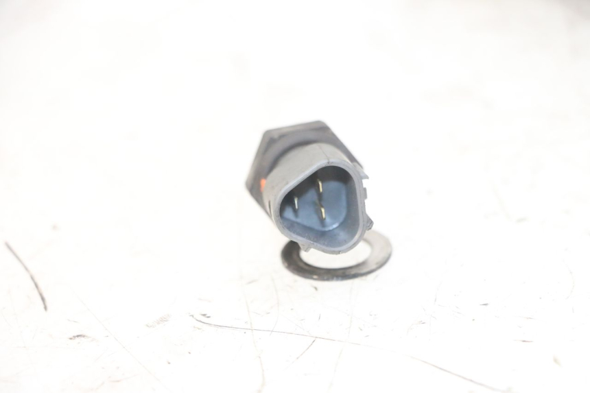 photo de WASSERTEMPERATUR SENSOR HONDA NTV DEAUVILLE ABS 700 (2007 - 2016) - Zoom auf Gebrauchszustand