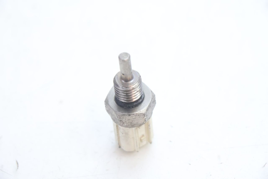 photo de WASSERTEMPERATURSENSOR HONDA PCX (JF28) 125 (2009 - 2011) - Alternative Perspektive