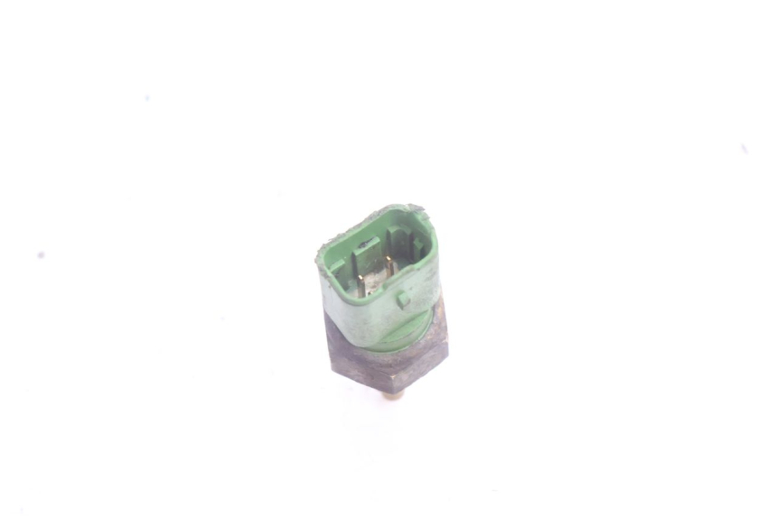 photo de WASSERTEMPERATUR SENSOR GILERA RUNNER SP 50 (2002 - 2004) - Zoom auf Gebrauchszustand