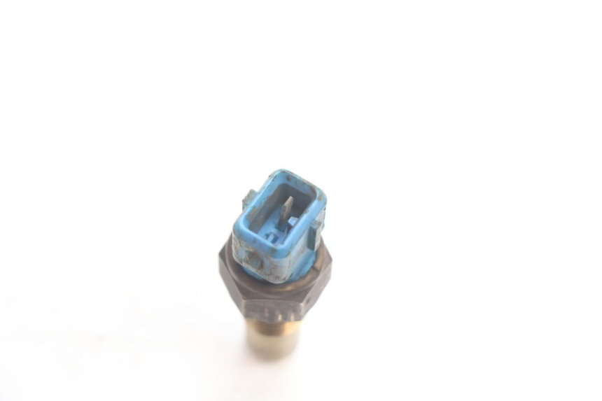 photo de WASSERTEMPERATURSENSOR PEUGEOT SPEEDFIGHT LC 50 (1996 - 2002) - Zoom auf Gebrauchszustand