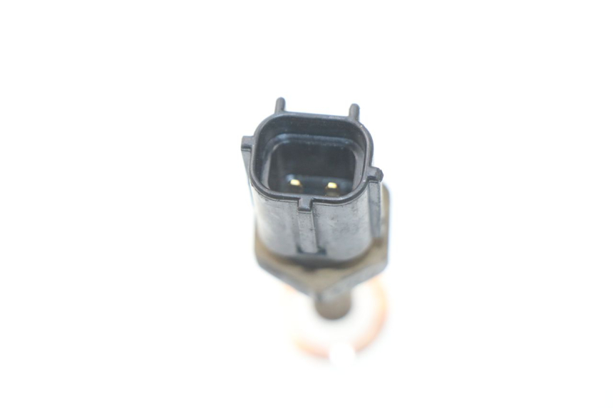 photo de WASSERTEMPERATUR SENSOR SUZUKI SV S ABS 650 (2003 - 2009) - Zoom auf Gebrauchszustand