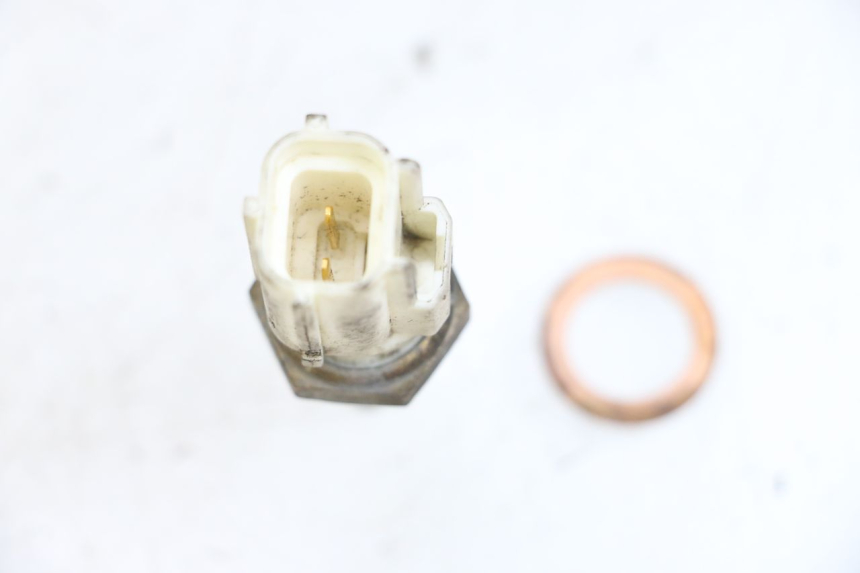 photo de WASSERTEMPERATURSENSOR YAMAHA X-MAX XMAX 125 (2010 - 2013) - Detailansicht des Bauteils