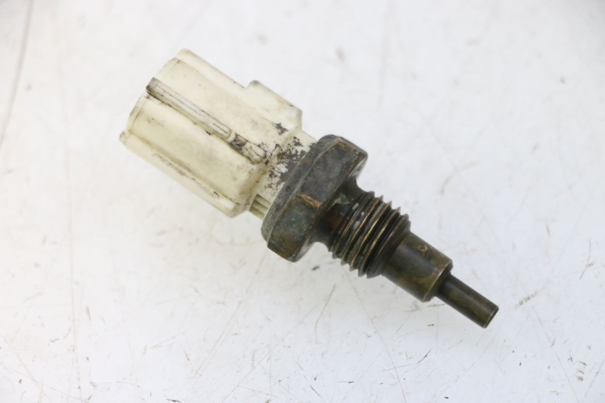 photo de WASSERTEMPERATURSENSOR YAMAHA XMAX X-MAX 125 (2006 - 2009) - Hauptansicht