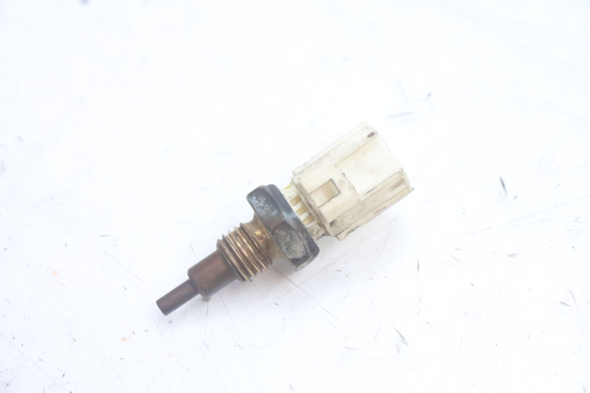 photo de WASSERTEMPERATURSENSOR YAMAHA XMAX X-MAX 125 (2006 - 2009) - Hauptansicht