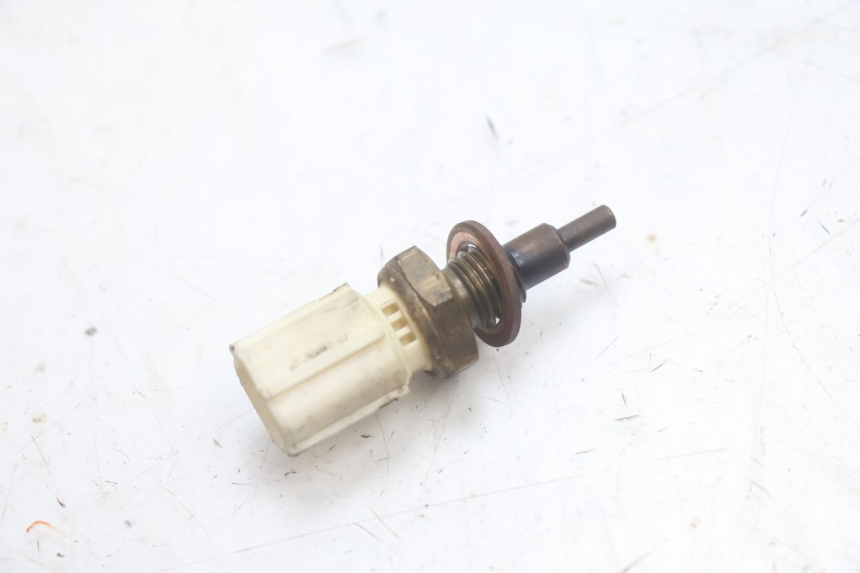 photo de WASSERTEMPERATURSENSOR YAMAHA X-MAX XMAX 125 (2010 - 2013) - Detailansicht des Bauteils