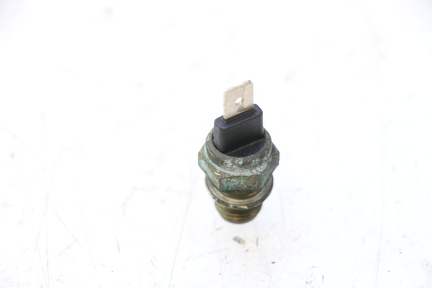 photo de WASSERTEMPERATURSENSOR PIAGGIO X9 EVOLUTION 125 (2003 - 2007) - Detailansicht des Bauteils