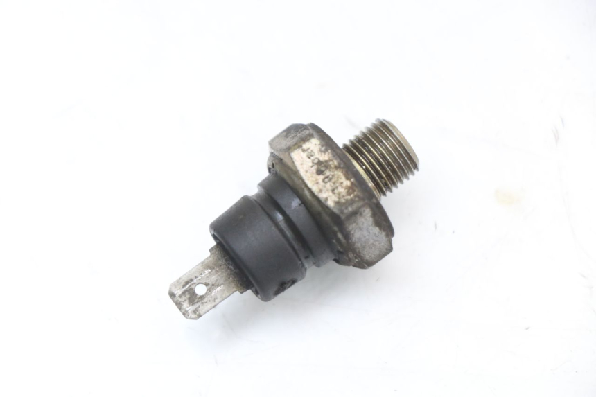 photo de WASSERTEMPERATUR SENSOR PIAGGIO X9 125 (2000 - 2003) - Hauptansicht