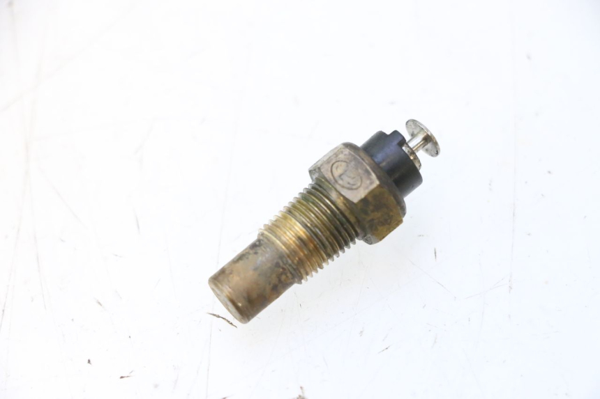 photo de WASSERTEMPERATURSENSOR YAMAHA YP MAJESTY 125 (1998 - 2001) - Detailansicht des Bauteils