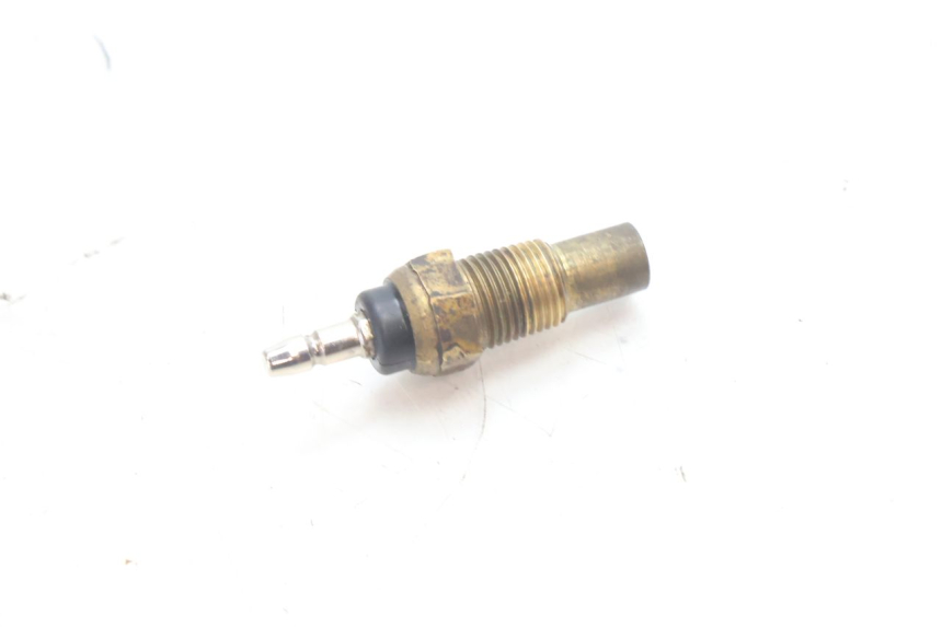 photo de WASSERTEMPERATURSENSOR KAWASAKI ZZR 600 (1995 - 2004) - Zoom auf Gebrauchszustand