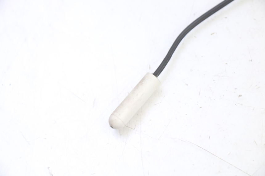 photo de AUSSENTEMPERATURFÃœHLER PEUGEOT SATELIS 250 (2006 - 2012) - Zoom auf Gebrauchszustand