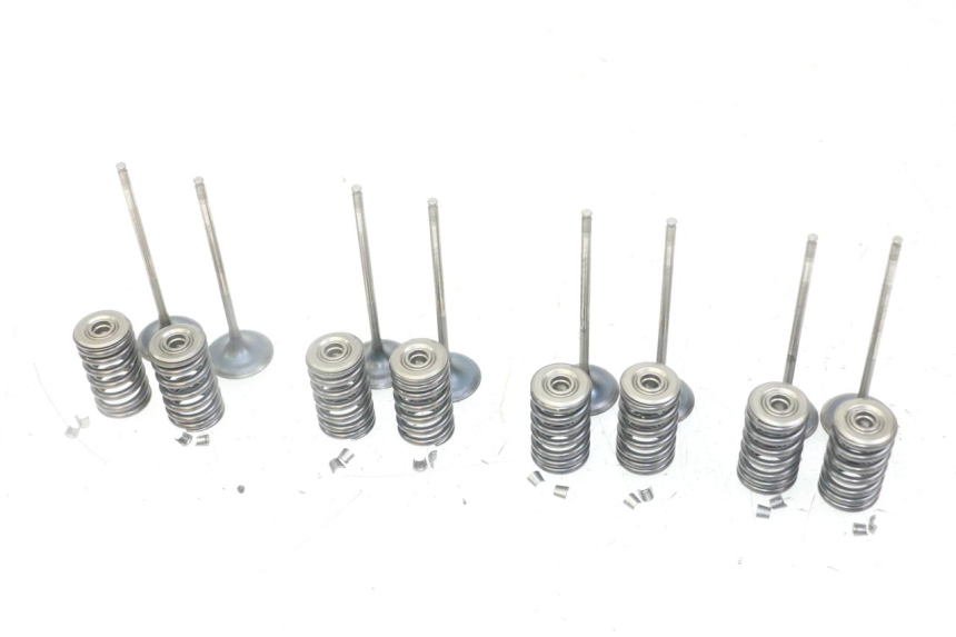 photo de EINLASSVENTIL  HONDA CB R 1000 (2018 - 2023) - Profilansicht des Ersatzteils