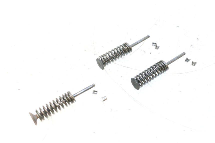 photo de EINLASSVENTIL  YAMAHA NEOS NEO'S 4T 50 (2008 - 2016) - Hauptansicht