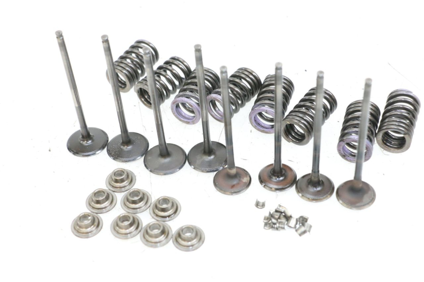 photo de EINLASSVENTIL  KAWASAKI NINJA 400 (2018 - 2023) - Technische Nahaufnahme