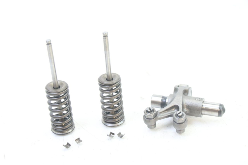 photo de EINLASSVENTIL  PEUGEOT SATELIS 125 (2013 - 2018) - Zoom auf Gebrauchszustand