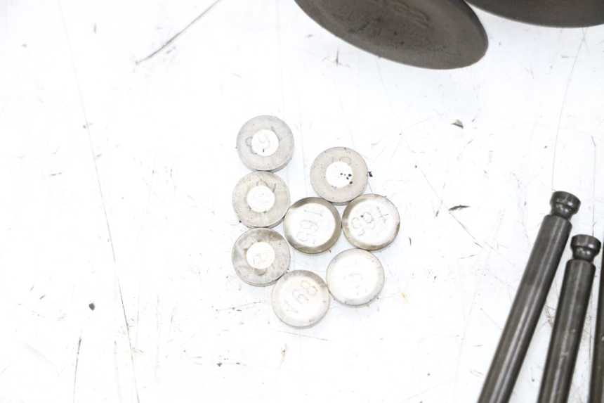 photo de EINLASSVENTIL  SUZUKI GSR 750 (2011 - 2017) - Gesamtansicht des Produkts