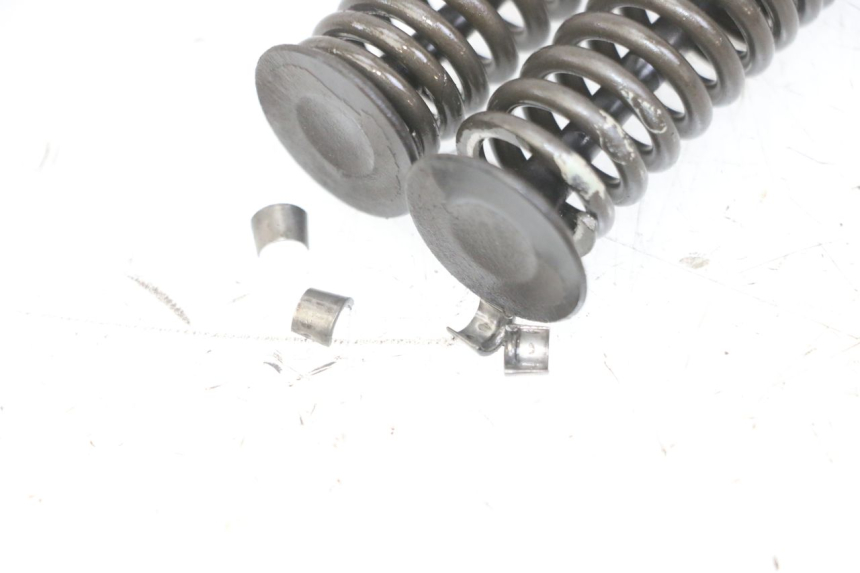 photo de EINLASSVENTIL  PIAGGIO VESPA GRANTURISMO 200 (2004 - 2005) - Details der Befestigungspunkte