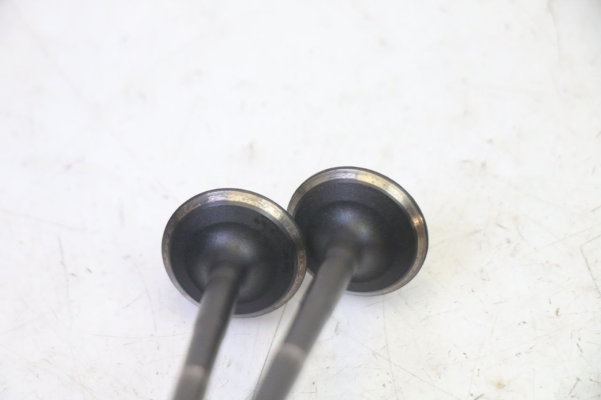 photo de EINLASSVENTIL  YAMAHA X-MAX XMAX 125 (2010 - 2013) - Zoom auf Gebrauchszustand