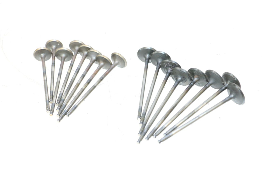 photo de EINLASSVENTIL  YAMAHA XJ6 600 (2008 - 2016) - Detailansicht des Bauteils