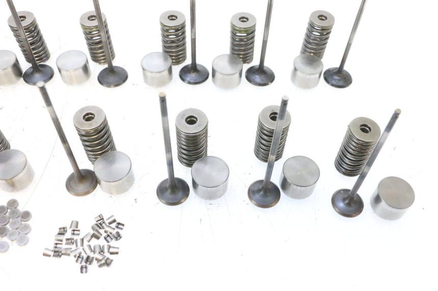 photo de EINLASSVENTIL  YAMAHA XJ6 600 (2008 - 2016) - Weitere Ansicht des Artikels