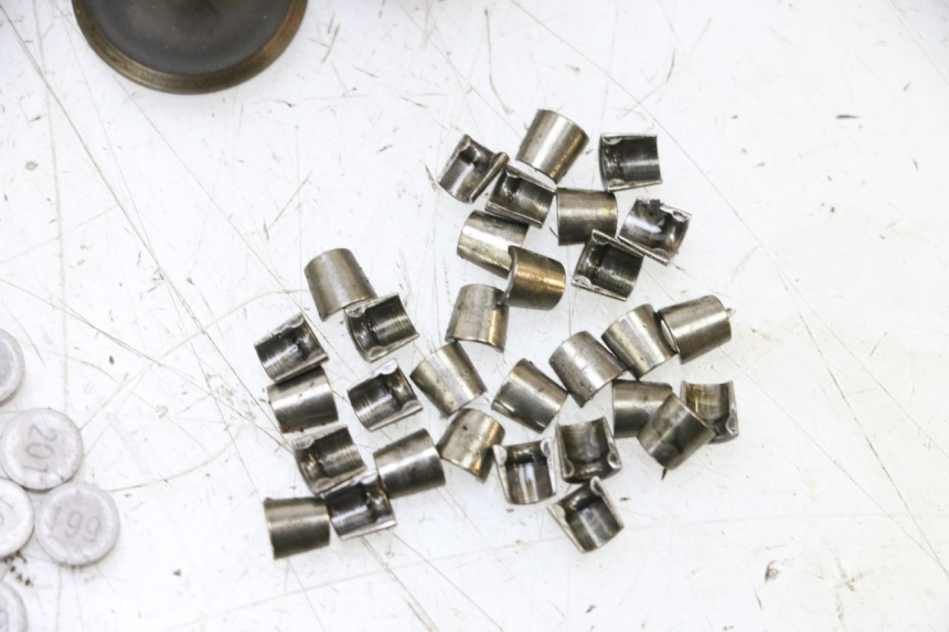 photo de EINLASSVENTIL  YAMAHA XJ6 600 (2008 - 2016) - Ergänzendes Produktfoto