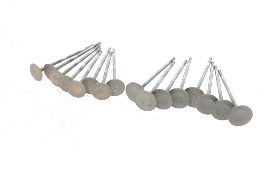 photo de EINLASSVENTIL  YAMAHA XJ6 600 (2008 - 2016) - Details der Befestigungspunkte