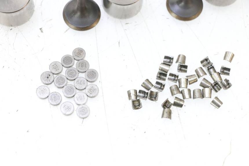 photo de EINLASSVENTIL  YAMAHA XJ6 600 (2008 - 2016) - Geprüftes Gebrauchtteil