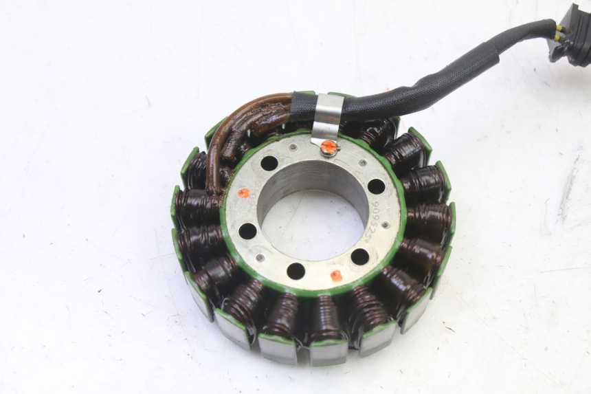 photo de STATOR HONDA CBR RR FIREBLADE 900 (1992 - 1994) - Detailansicht des Bauteils