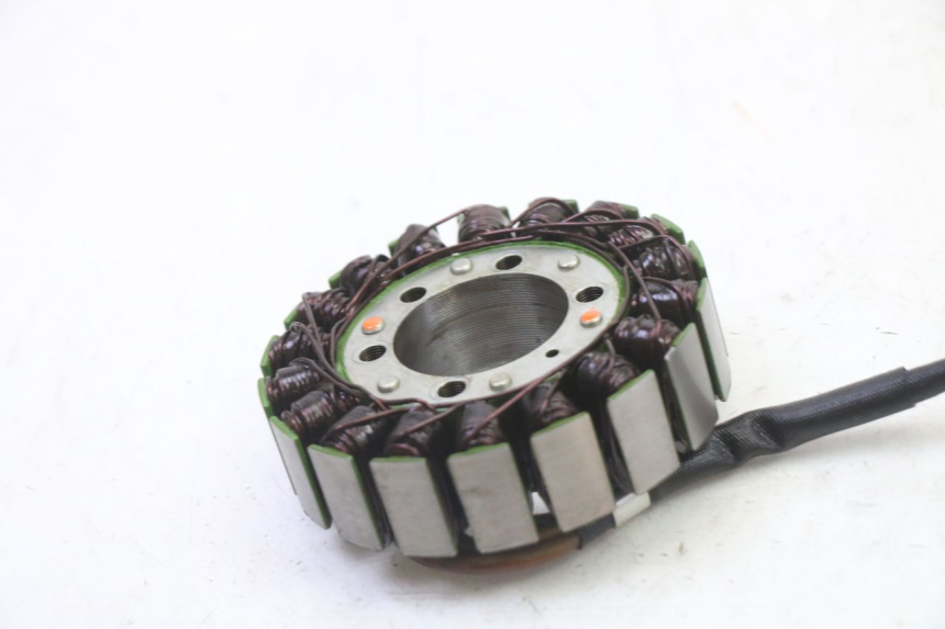 photo de STATOR HONDA CBR RR FIREBLADE 900 (1992 - 1994) - Zoom auf Gebrauchszustand