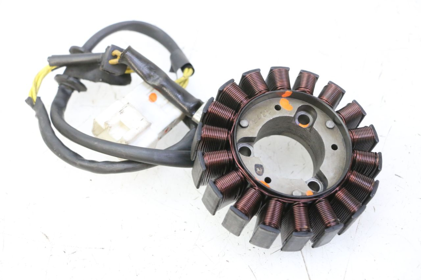photo de STATOR HONDA FES S-WING SWING ABS 125 (2007 - 2015) - Hauptansicht