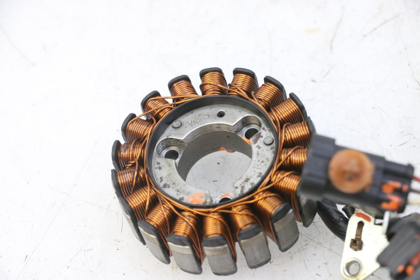 photo de LICHTMASCHINE PIAGGIO MP3 LT 300 (2010 - 2016) - Detailansicht des Bauteils