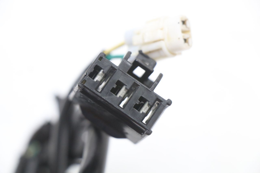 photo de LICHTMASCHINE KAWASAKI NINJA 400 (2018 - 2023) - Details der Befestigungspunkte