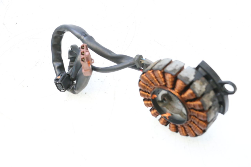photo de LICHTMASCHINE HONDA PCX (JF57/JF64) 125 (2014 - 2018) - Detailansicht des Bauteils