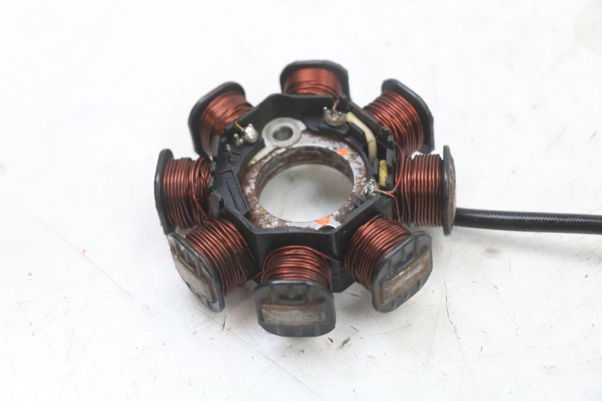 photo de LICHTMASCHINE PEUGEOT DJANGO 125 (2014 - 2017) - Details der Befestigungspunkte