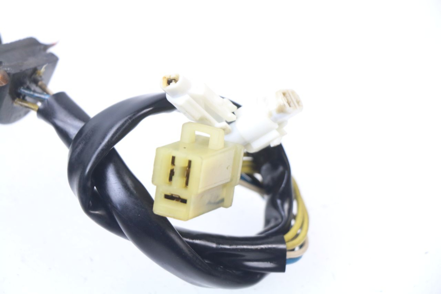 photo de LICHTMASCHINE APRILIA SCARABEO GT 125 (1999 - 2007) - Details der Befestigungspunkte