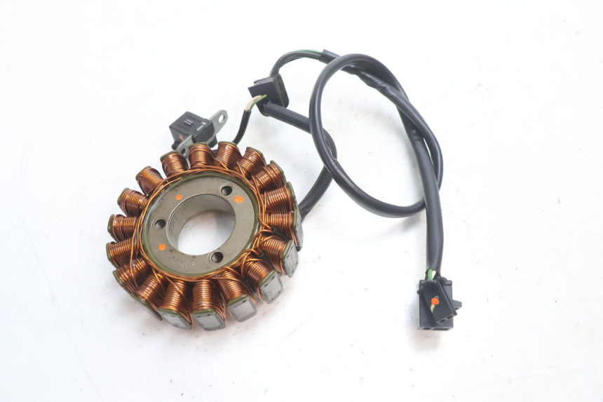 photo de LICHTMASCHINE SUZUKI SV S 650 (2003 - 2009) - Hauptansicht