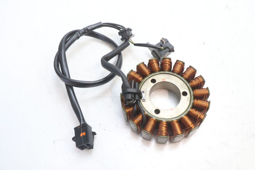 photo de LICHTMASCHINE SUZUKI SV S 650 (2003 - 2009) - Gesamtansicht des Produkts