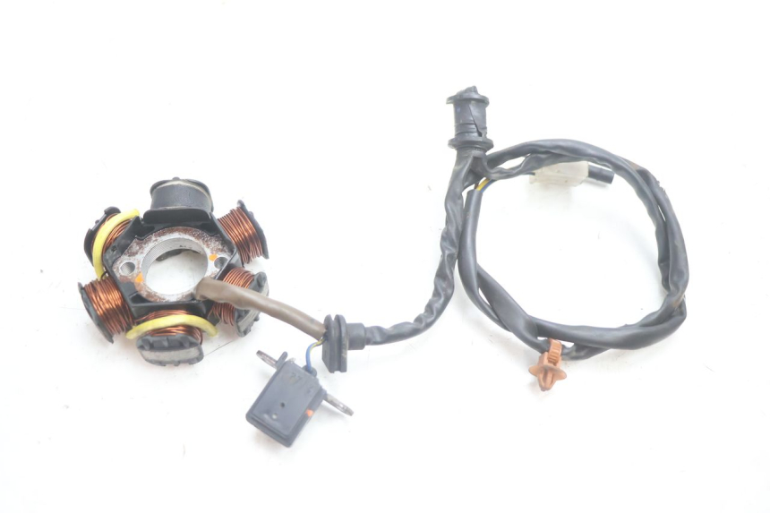 photo de LICHTMASCHINE PEUGEOT VIVACITY 50 (1998 - 2003) - Gesamtansicht des Produkts