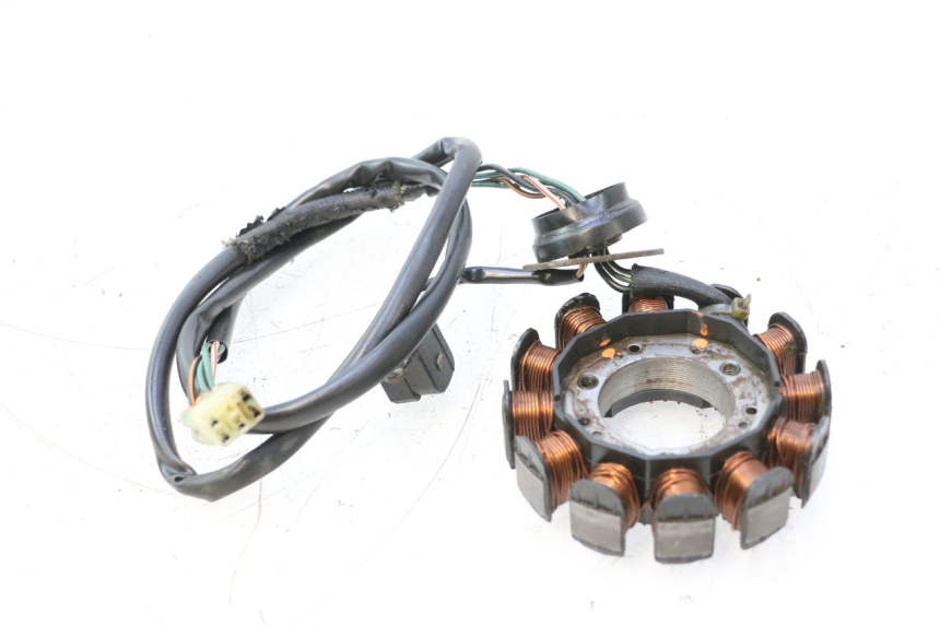 photo de LICHTMASCHINE YAMAHA WAVE RUNNER GP R 1200 (2000 - 2003) - Details der Befestigungspunkte